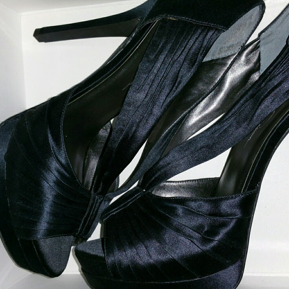 Jessica Simpson high heels - Picture 1 of 5